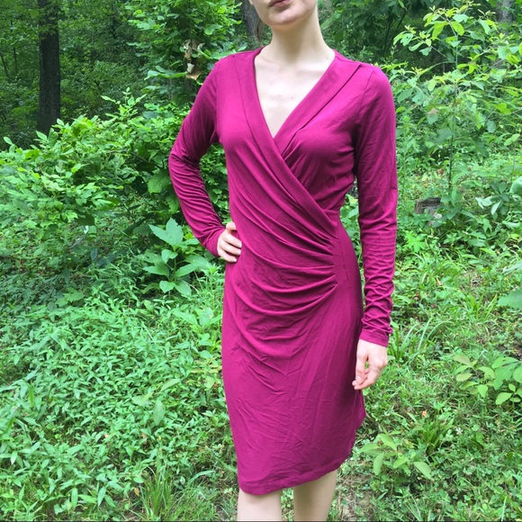 Banana Republic Dresses & Skirts - Classy Fitted Banana Republic Purple Midi Dress